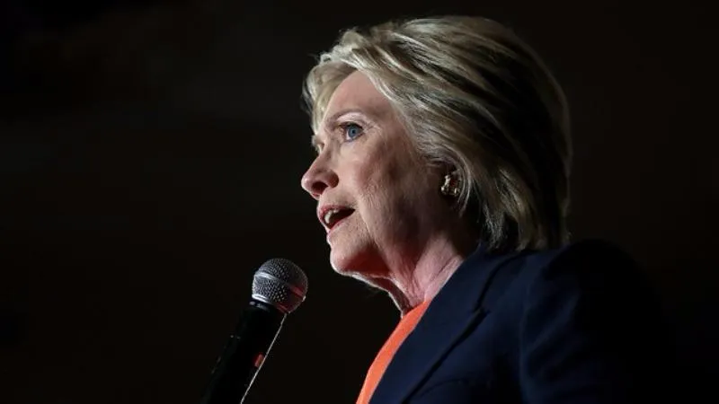 Cuộc thẩm vấn của FBI quyết định bà Clinton có bị truy tố hay không.