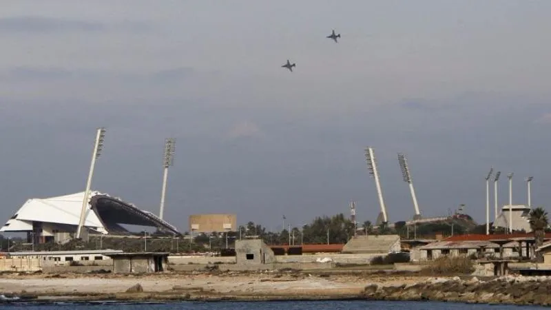 Máy bay Nga bay trên bầu trời TP Latakia (Syria). 