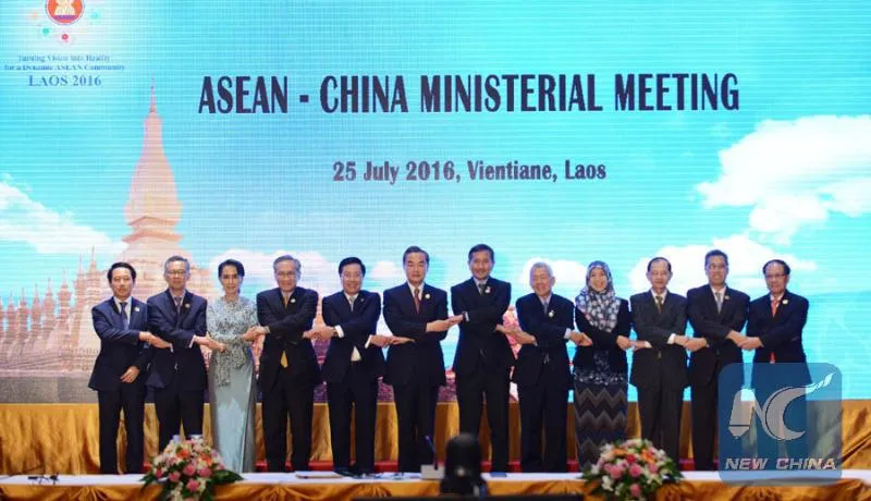 ác Bộ trưởng Ngoại giao tham gia hội nghị Bộ trưởng Ngoại giao ASEAN-Trung Quốc tại Lào ngày 25-7.