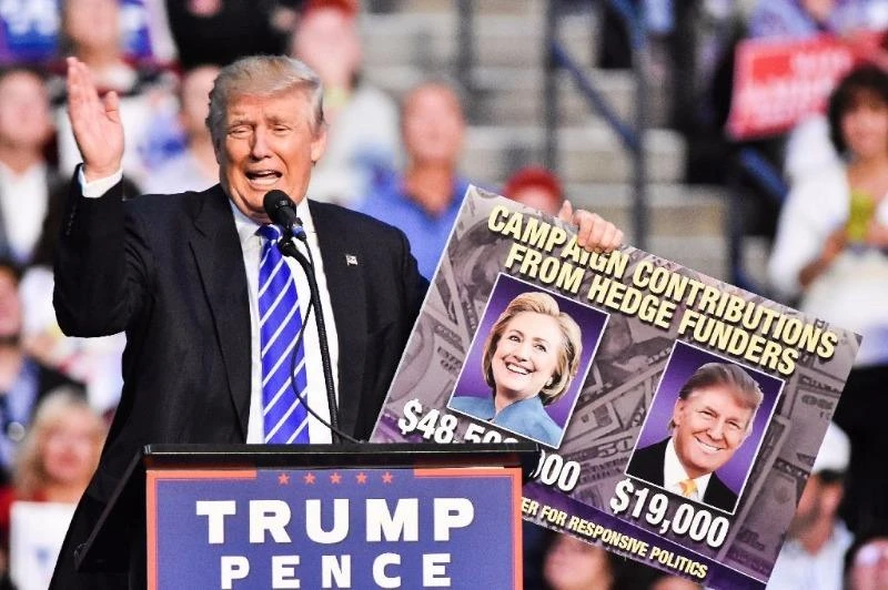 Ông Trump trong một phiên tranh cử tại TP Ft. Lauderdale (bang Florida) ngày 10-8. 