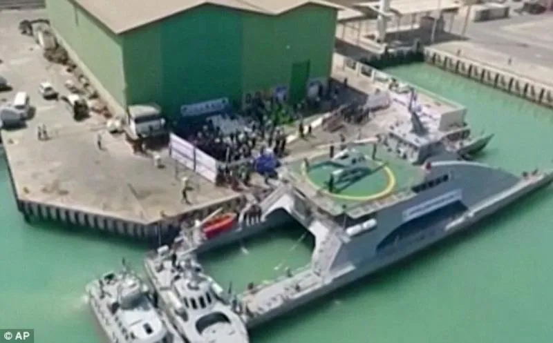 Tàu chiến tốc độ cao Iran ra mắt ngày 13-9.