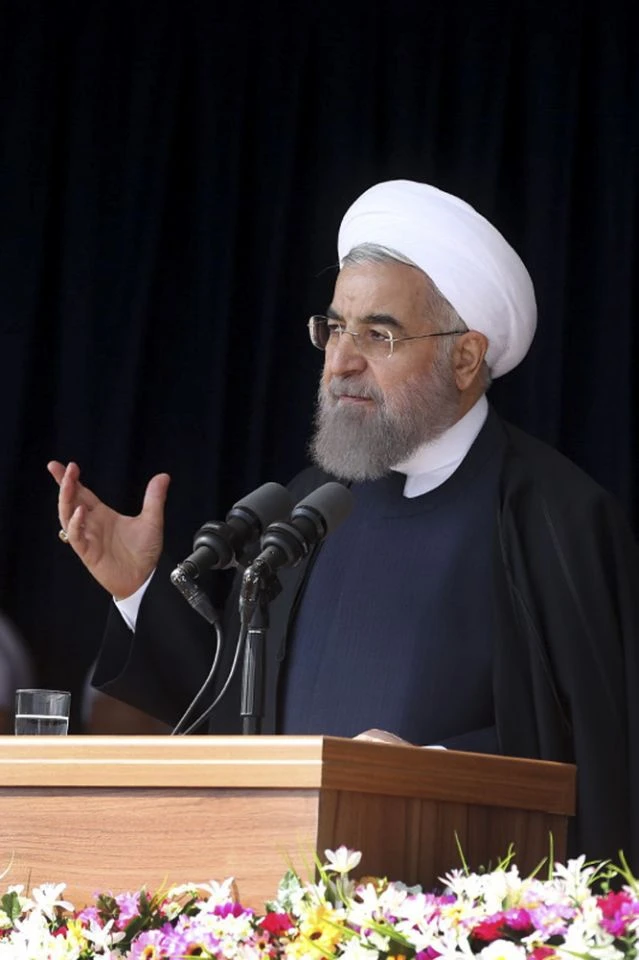 Tổng thống Iran Hassan Rouhani phát biểu trước người dân Iran tại TP Arak (Iran) ngày 23-10.