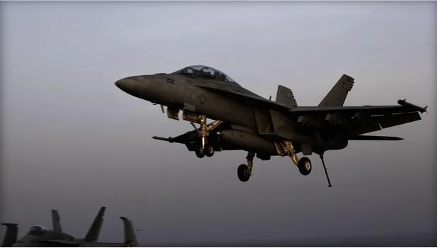 Máy bay Mỹ với nhiệm vụ không kích IS tại Syria và Iraq. 