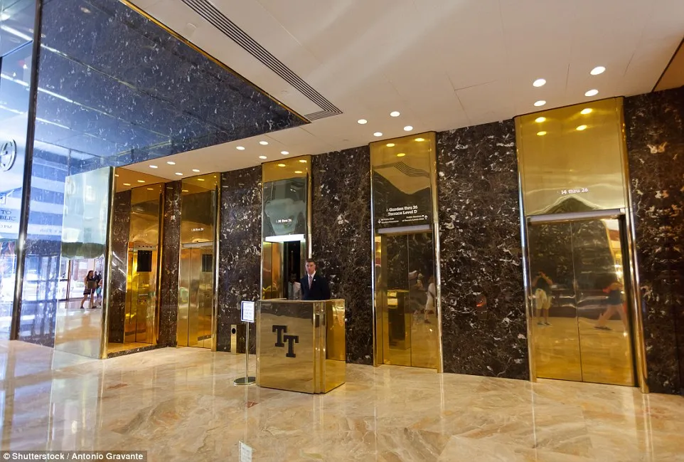 Thang máy tại Trump Tower không chở người lạ đến tầng gia đình ông Trump ở.