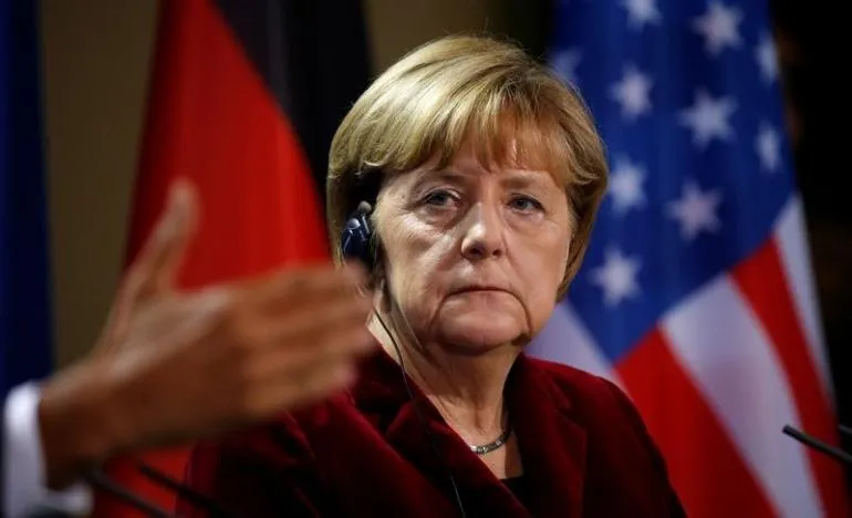 Thủ tướng Merkel ủy mị chia tay người bạn Obama. 