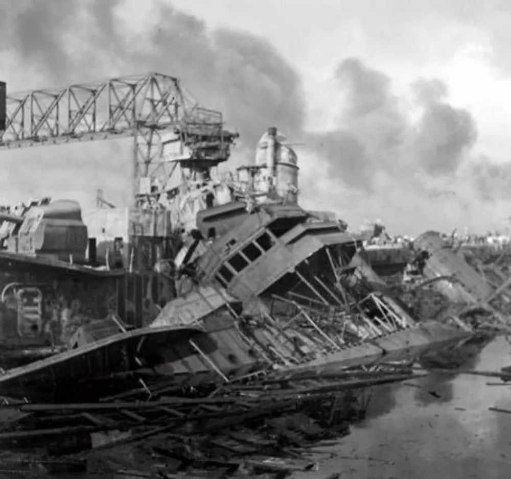 USS Downes sau trận Trân Châu Cảng. Ảnh: PACIFIC WARBIRDS