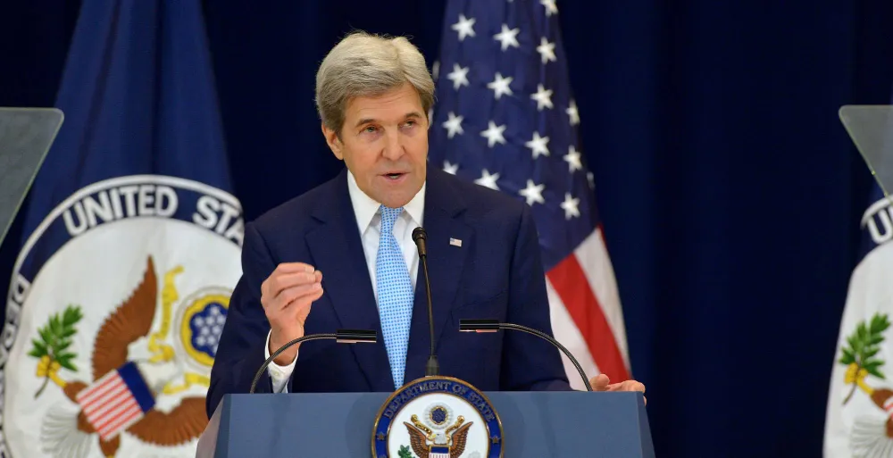 Ngoại trưởng Mỹ John Kerry phát biểu ngày 28-12 tại Bộ Ngoại giao Mỹ. Ảnh: BỘ NGOẠI GIAO MỸ. 