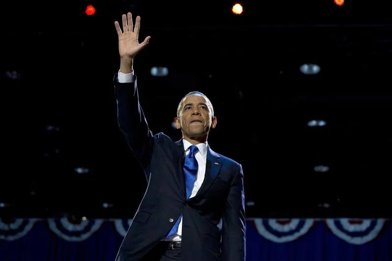 Tổng thống Obama tại Chicago trong đêm phát biểu chia tay 10-1. Ảnh: AP