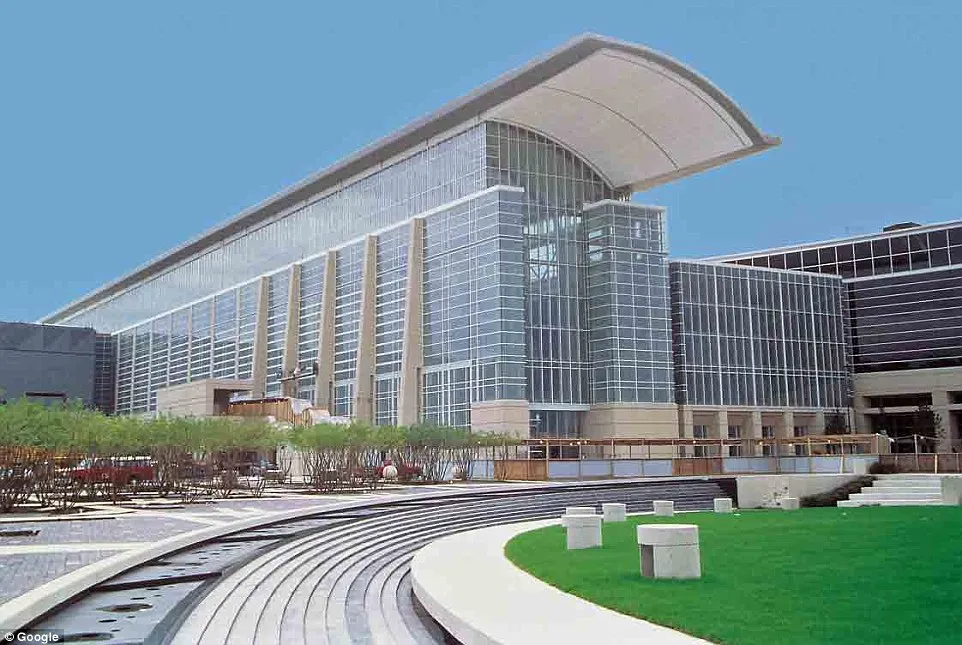 Trung tâm hội nghị McCormick Place, nơi Tổng thống Obama phát biểu chia tay. Ảnh: GOOGLE