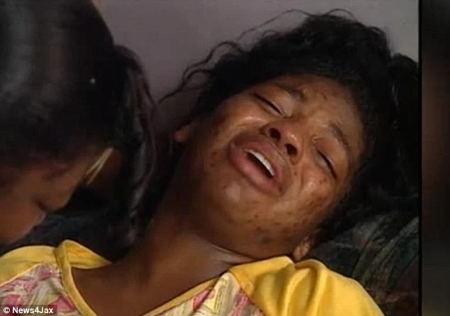 Người mẹ đau khổ Shanara Mobley hai ngày sau khi con bị bắt cóc. Ảnh: DAILY MAIL