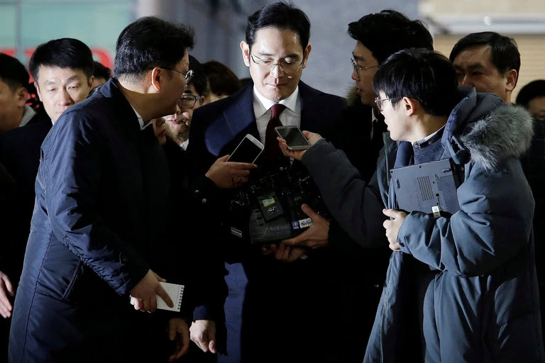 Phó Chủ tịch Samsung Lee Jae-yong bị triệu tập đến văn phòng công tố viên đặc biệt ở Seoul (Hàn Quốc) tuần trước. Ảnh: NEW YORK TIMES