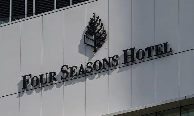 Khách sạn Four Seasons – nơi được cho tỷ phú Tiêu đã bị bắt đi. Ảnh: EPA