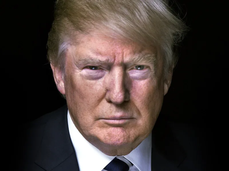 Tổng thống Trump phải uống thuốc chống rụng tóc và kiềm chế chứng đỏ mặt. Ảnh: USA TODAY