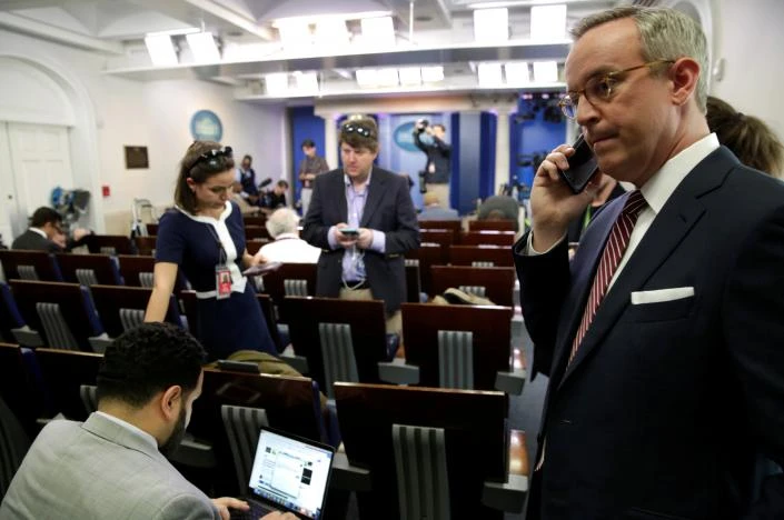 Các nhà báo tại cuộc họp báo ngày 24-2 ở Nhà Trắng. Ảnh: REUTERS