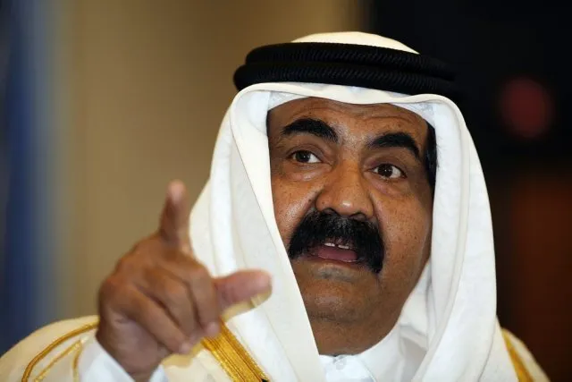 Tiểu vương Hamad bin Khalifa al Thani của Qatar theo đuổi chính sách độc lập, đưa Qatar thoát khỏi cái bóng của Saudi Arabia. Ảnh: LAPREESE