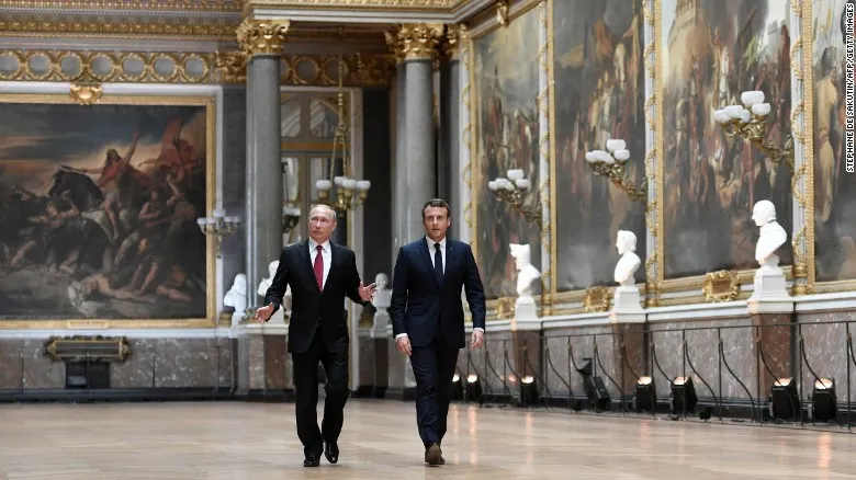 Cung điện Versailles là nơi Tổng thống Marcon đã tiếp Tổng thống Nga Valdimir Putin cuối tháng 5. Ảnh: CNN