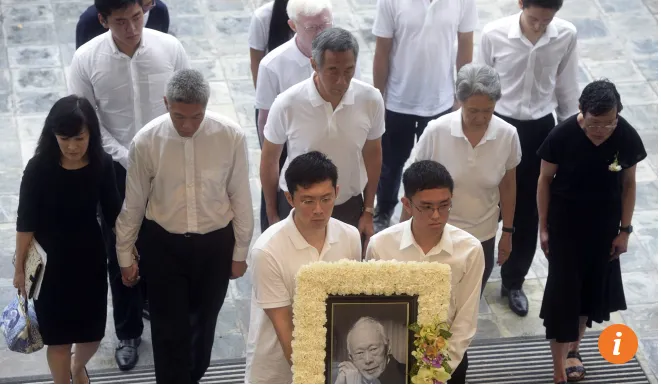 Gia đình Thủ tướng Lý Hiển Long trong tang lễ cố Thủ tướng Lý Quang Diệu. Ảnh: SCMP