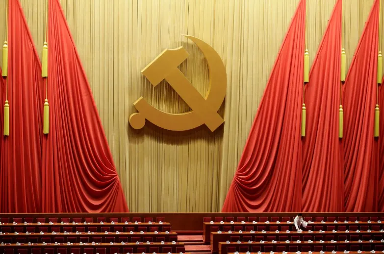 Quang cảnh bên trong Đại lễ đường Nhân dân trước khi diễn ra Đại hội, ngày 18-10. Ảnh: REUTERS