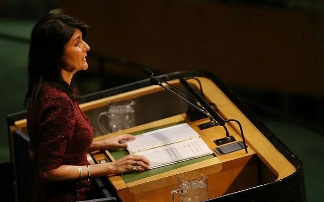 Đại sứ Mỹ tại LHQ Nikki Haley phát biểu tại Đại Hội đồng LHQ ngày 21-12. Ảnh: AFP