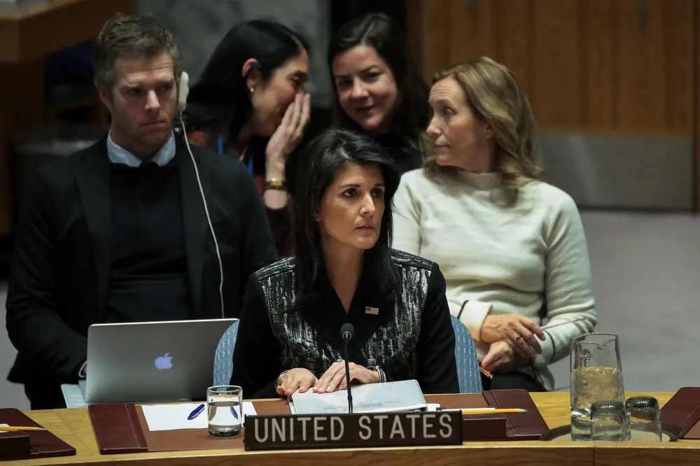 Đại sứ Mỹ tại LHQ Nikki Haley trong phiên họp HĐBA LHQ ngày 5-1. Ảnh: GETTY IMAGES
