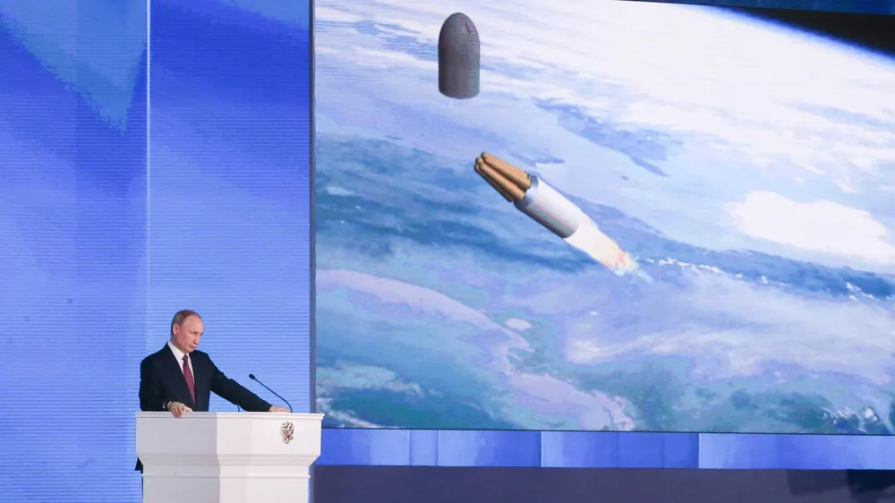 Tổng thống Nga Vladimir Putin phát biểu thông điệp liên bang ngày 1-3. Ảnh: TASS