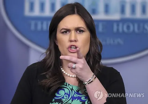 Người phát ngôn Nhà Trắng Sarah Sanders nói Mỹ mong đợi cuộc gặp thượng đỉnh giữa ông Trump và ông Kim. Ảnh AP
