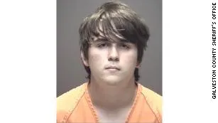 Nghi can Dimitrios Pagourtzis 17 tuổi, được cho là học sinh trong trường. Ảnh: CNN