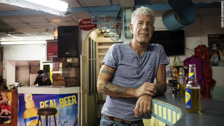 Ông Anthony Bourdain tại Trinidad ngày 4-1-2017. Ảnh: CNN