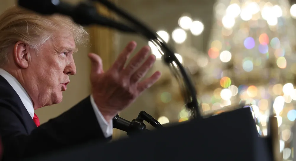 Ông Trump đồng ý kế hoạch đánh thuế lên 50 tỉ USD hàng Trung Quốc. Ảnh: GETTY IMAGES