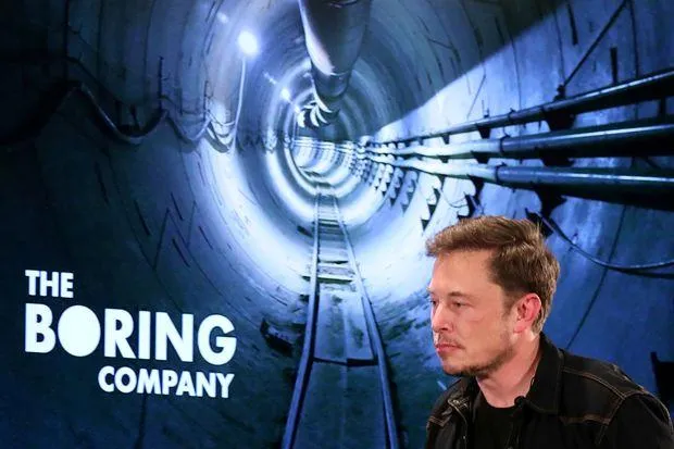 Tỉ phú người Mỹ Elon Musk đề nghị hỗ trợ giải cứu đội bóng nhí Thái Lan. Ảnh: AFP