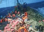 Một ngày bão tố ở Thái Lan: 3 tàu chìm, 138 hành khách gặp nạn