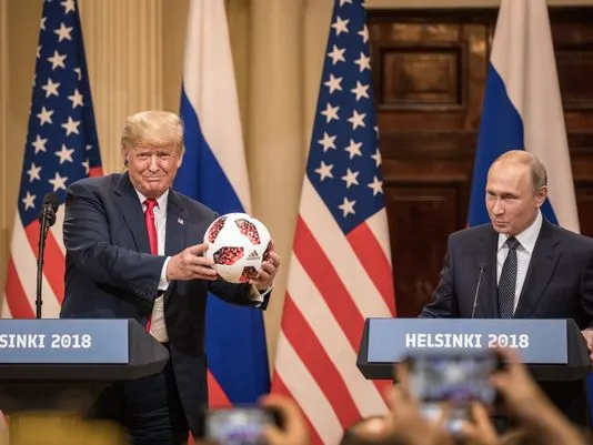 Tổng thống Mỹ Donald Trump và Tổng thống Nga Vladimir Putin trong cuộc họp báo tại thượng đỉnh ở Helsinki (Phần Lan) ngày 16-7. Ảnh: REUTERS
