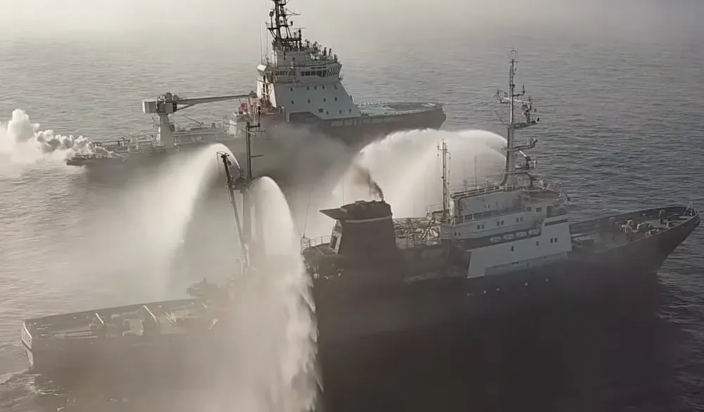 Tàu hải quân Nga tham gia cuộc tập trận Vostok 2018 ở biển Bering. Ảnh: BỘ QUỐC PHÒNG NGA