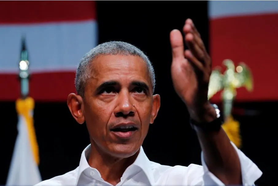 Cựu Tổng thống Mỹ Barack Obama vận động tranh cử cho các ứng viên Dân chủ tham gia cuộc bầu cử giữa nhiệm kỳ sắp tới, tại TP Anaheim, bang California (Mỹ). Ảnh: REUTERS