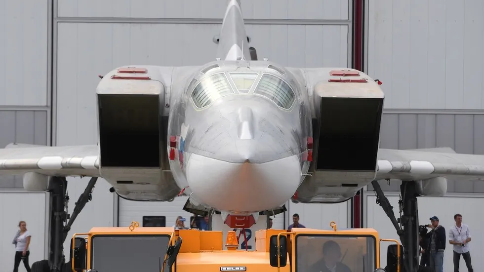 Máy bay ném bom chiến lược siêu thanh Tupolev Tu-22M3 của Nga được đưa vào khai thác thập niên 1980. Ảnh: RT