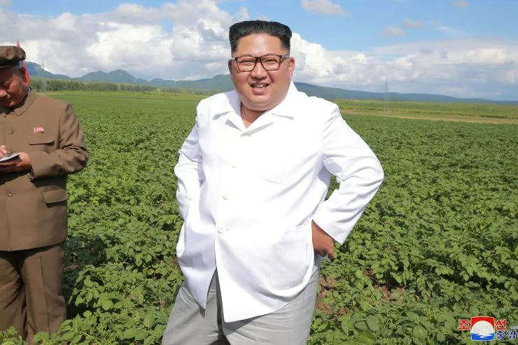 Lãnh đạo Triều Tiên Kim Jong-un thăm một nông trại ở huyện Samjiyon, tỉnh Ryanggang (Triều Tiên). Ảnh: KCNA