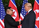 Chuyện ngôn ngữ cử chỉ của hai ông Trump-Kim