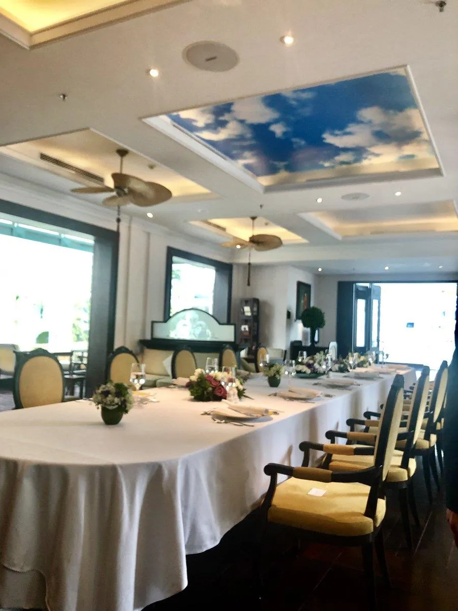 Cảnh phòng ăn chuẩn bị cho hai phái đoàn Mỹ-Triều trưa nay không được dùng đến. Ảnh từ tài khoản TWITTER của nhà báo David Nakamura