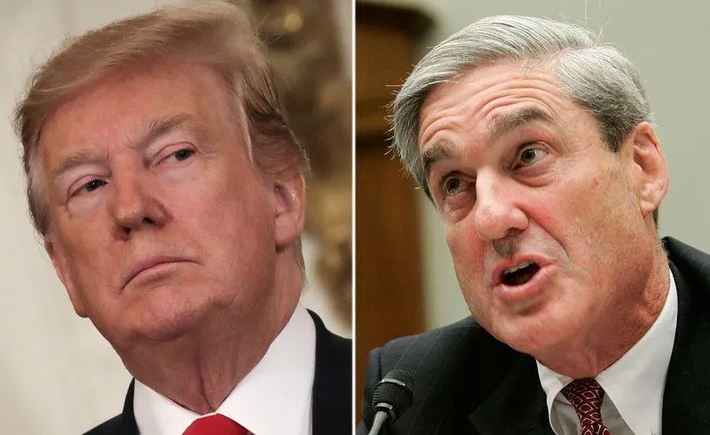 Báo cáo điều tra nói Tổng thống Mỹ Donald Trump đã cố kiểm soát cuộc điều tra Nga và cố gắng sa thải Công tố viên đặc biệt Robert Mualler (phải). Ảnh: AP