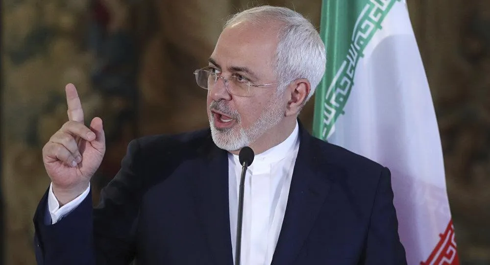 Ngoại trưởng Iran Mohammad Javad Zarif vừa lên tiếng rằng Iran sẽ cắt bớt một số cam kết “tình nguyện” trong thỏa thuận hạt nhân. Ảnh: AP