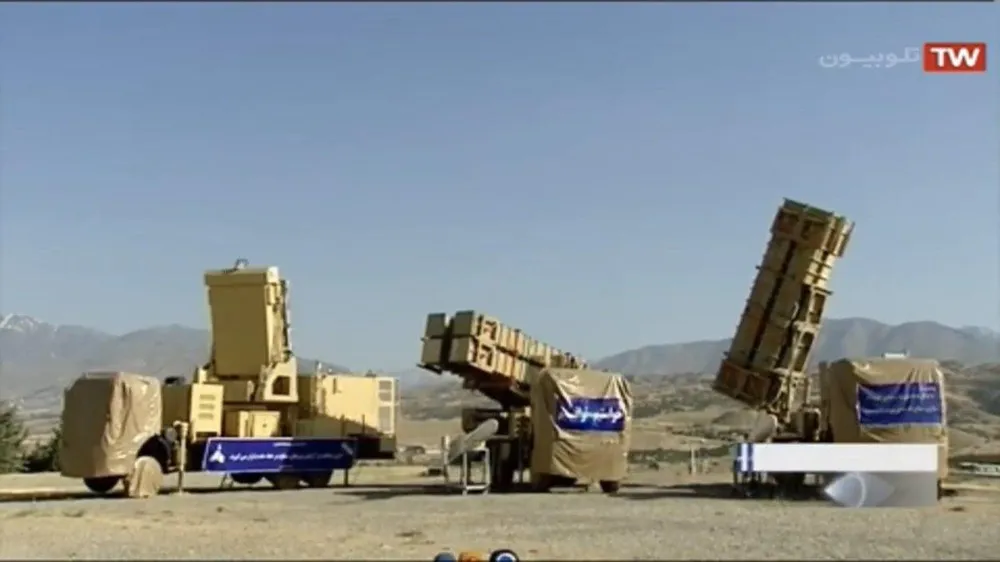 Hệ thống tên lửa phòng không Khordad 15 của Iran có thể phát hiện và đuổi bắn “các mục tiêu tàng hình”. Ảnh: TWITTER