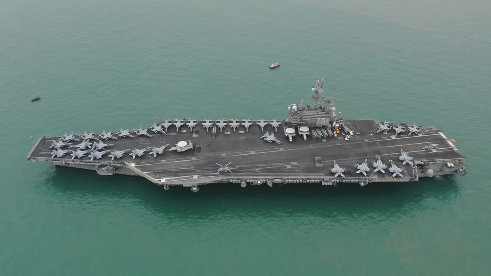 Tàu sân bay USS Ronald Reagan của Mỹ. Ảnh: REUTERS