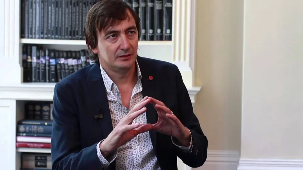 Ông Bill Hayton - chuyên gia, học giả về biển Đông khẳng định Philippines không đơn độc trong cuộc chiến tìm công lý vì luật pháp quốc tế đứng về phía nước này. Ảnh: YOUTUBE