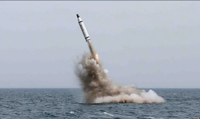 Một lần phóng tên lửa đạn đạo tàu ngầm của Triều Tiên. Ảnh: KOREA TIMES