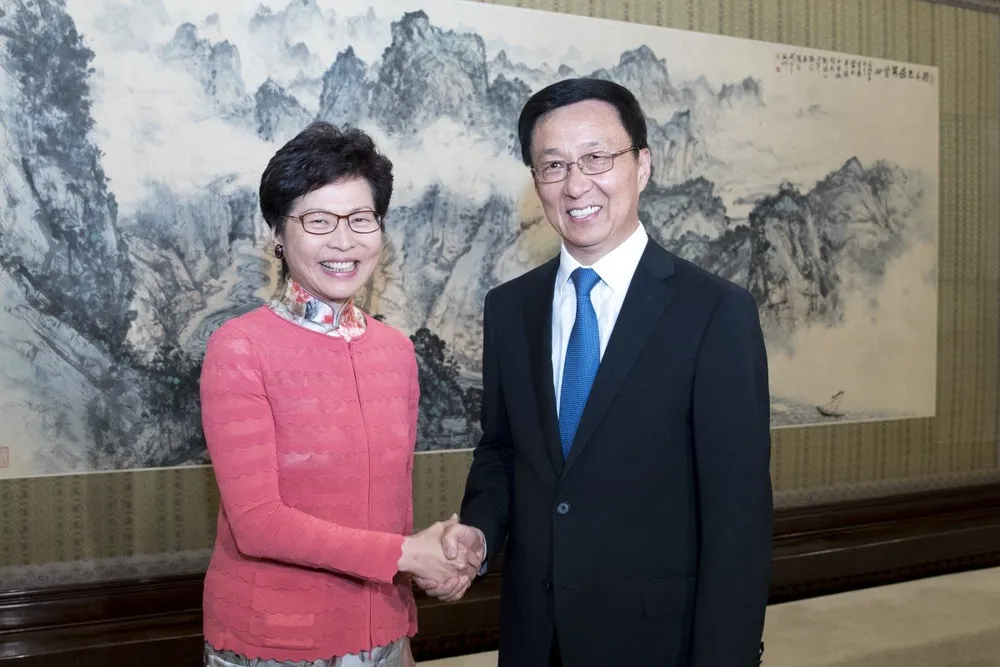 Bà Lâm Trịnh Nguyệt Nga trong lần gặp Phó Thủ tướng Trung Quốc Hàn Chính năm ngoái. Ảnh: THX
