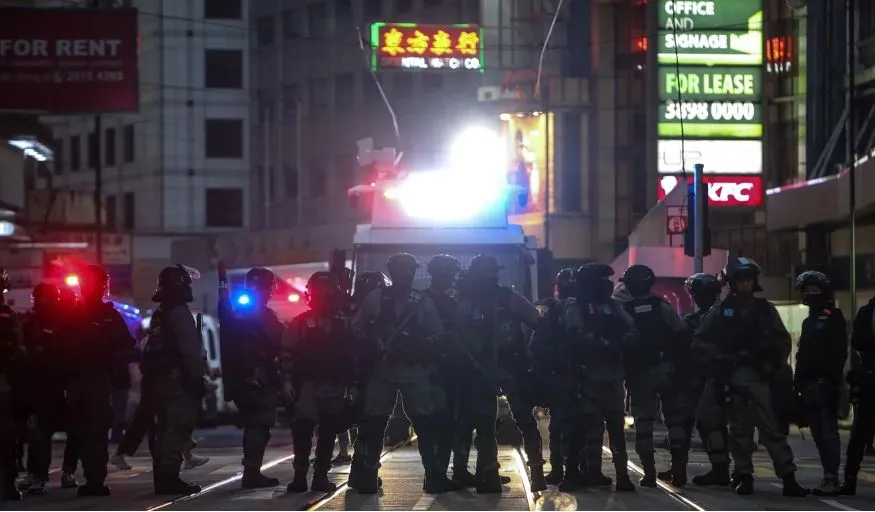 Cuộc biểu tình ngày 8-12 diễn ra chủ yếu hòa bình. Ảnh: SCMP