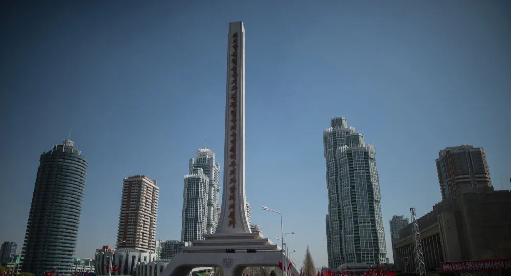 Thủ đô Bình Nhưỡng của Triều Tiên. Triều Tiên hứng chịu hàng loạt lệnh trừng phạt từ LHQ, kể từ sau khi nước này thử hạt nhân lần đầu tiên năm 2006. Ảnh: SPUTNIK