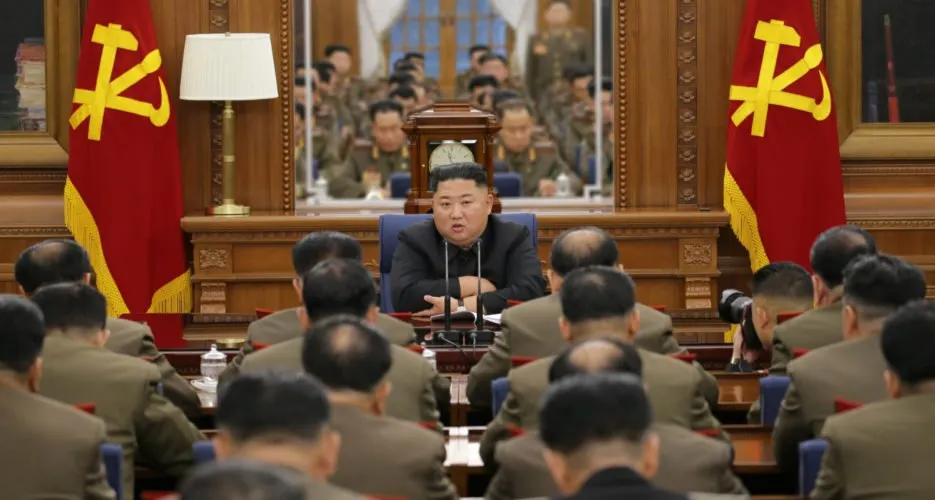 Lãnh đạo Triều Tiên Kim Jong-un trong kỳ họp thứ ba Quân ủy Trung ương đảng Lao động Triều Tiên tuần trước. Ảnh: RODONG SINMUN