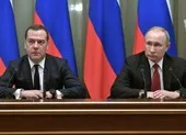 Thủ tướng Medvedev và chính phủ Nga từ chức
