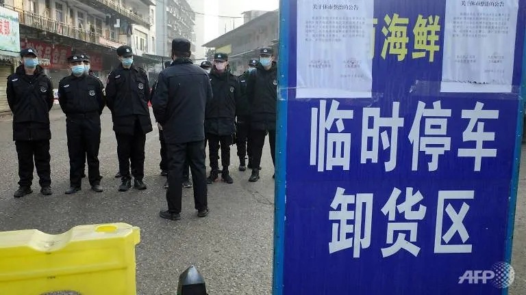 Dịch bùng phát từ một khu chợ hải sản ở TP Vũ Hán, tỉnh Hồ Bắc (Trung Quốc). Ảnh: AFP